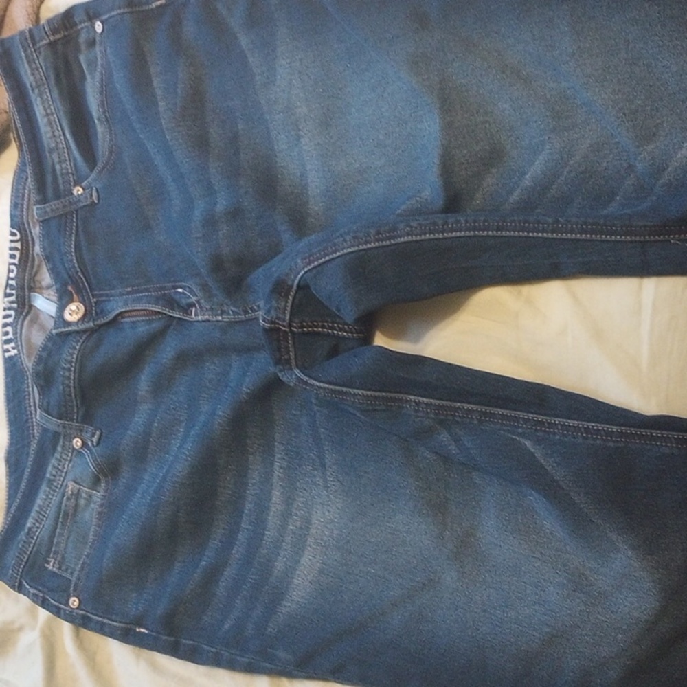 Hydraulic Blue Jeans with Embroidered Pockets - Picture 4 of 5